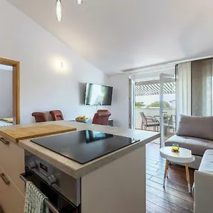 Apartment Lila, Medulin